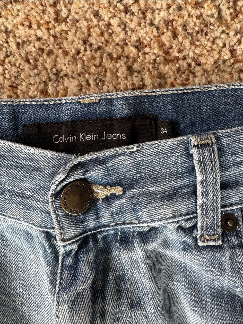 Men’s Calvin Klein Jeans Relaxed Straight Medium Wash Denim Jeans Size 34
